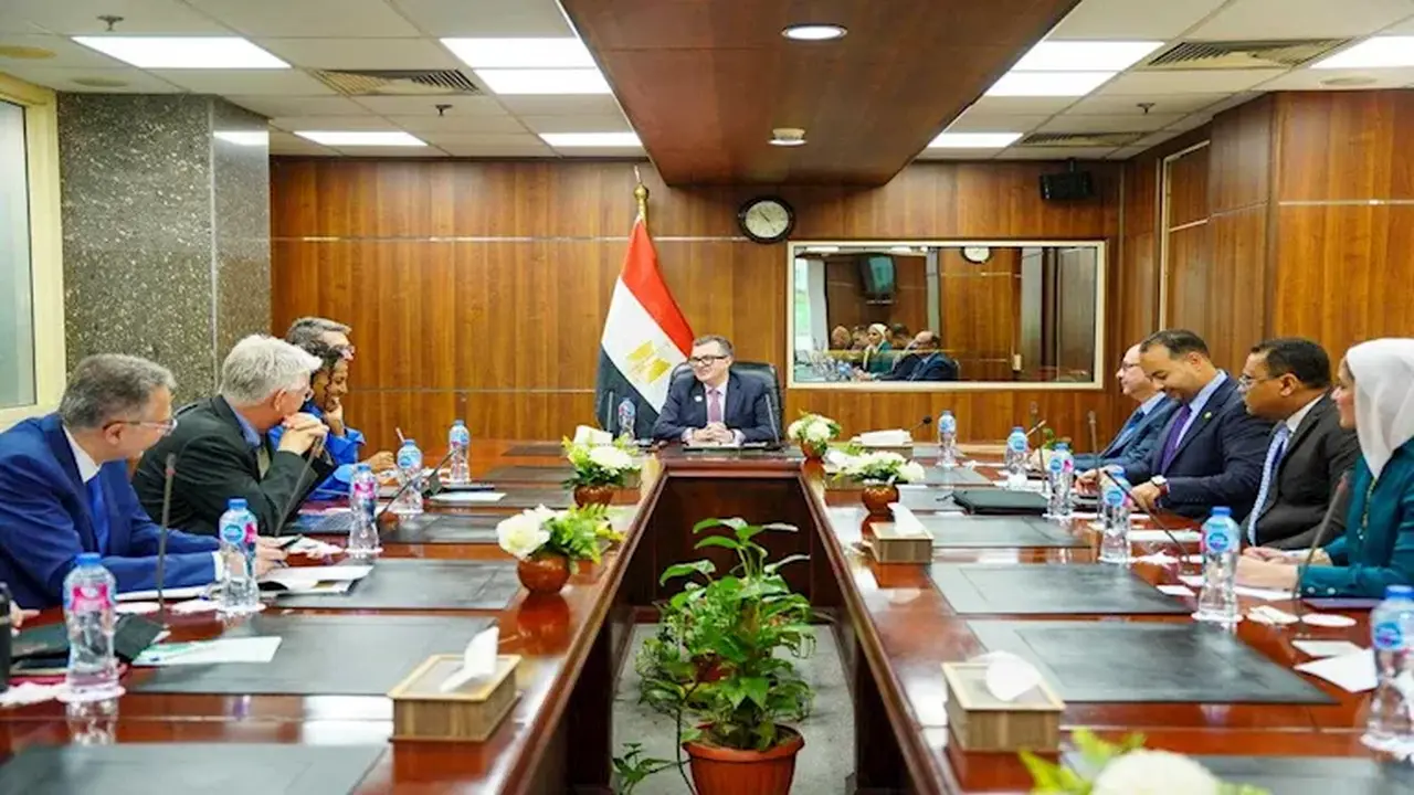بحث وزير التخطيط مع البنك الدولي تمويل منصات التصنيع الزراعي